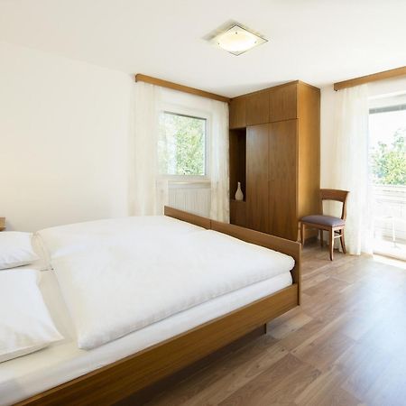 Pension Etschland Tirolo Ruang foto